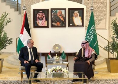 وفد فلسطيني برئاسة نائب الرئيس يلتقي وزير الخارجية السعودي