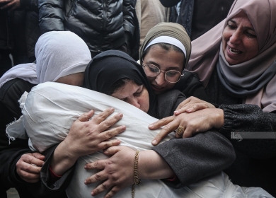 في يوم الطفل الفلسطيني: 19 ألف طفل شهيد... طفولة مسلوبة وإرادة تعليم لا تُكسر