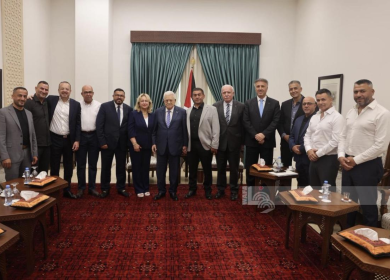 الرئيس يستقبل وفدا من الجالية الفلسطينية في الولايات المتحدة الأميركية