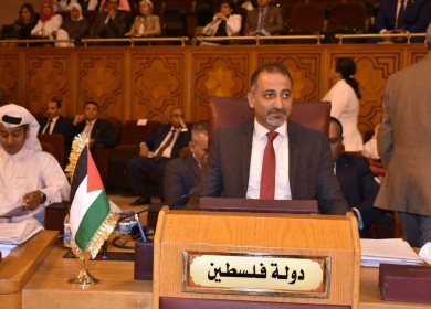 العكلوك يطالب الدول العربية بسرعة تقديم مرافعاتها القانونية "للعدل الدولية" بعدم قانونية الاحتلال