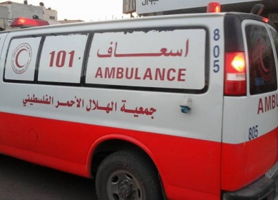 قوات الاحتلال تعتدي على شابين عند حاجز قلنديا
