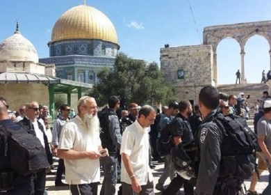 عشرات المستوطنين يقتحمون المسجد الأقصى‎‎‎‎